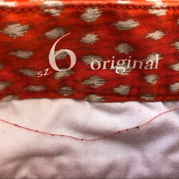 Loft Size 6 Tailored Orange Shorts!! - Picture 6 of 10
